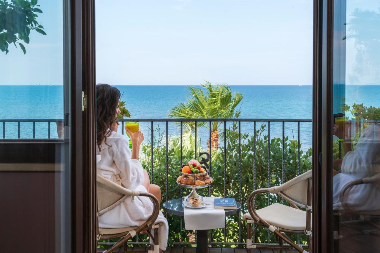Hotel Lido Degli Scogli 크로토네 외부 사진